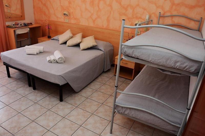 Hotel Jolanda   Bellaria image