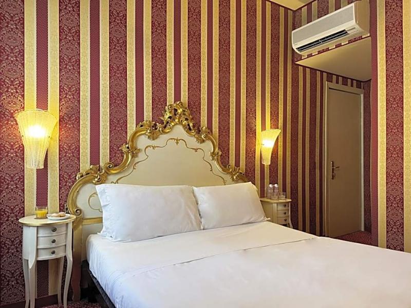 Hotel Alcyone image