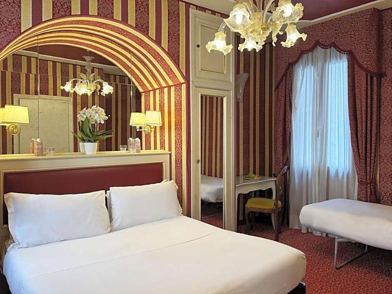 Hotel Alcyone image