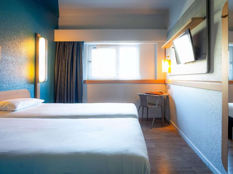 ibis budget Paris Porte de Pantin image