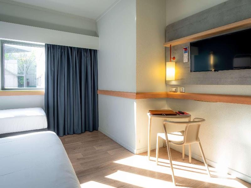 ibis budget Paris Porte de Pantin image