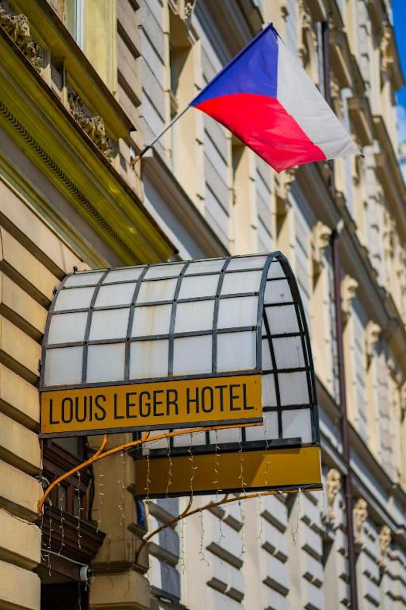 Louis Leger image
