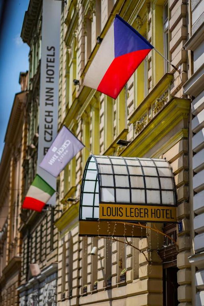Louis Leger image