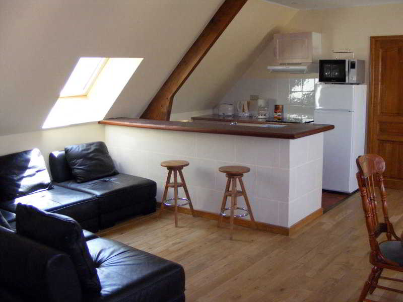 Les Belleme Golf Apartments image