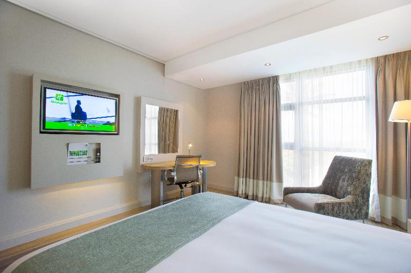 Holiday Inn Mon Tresor image