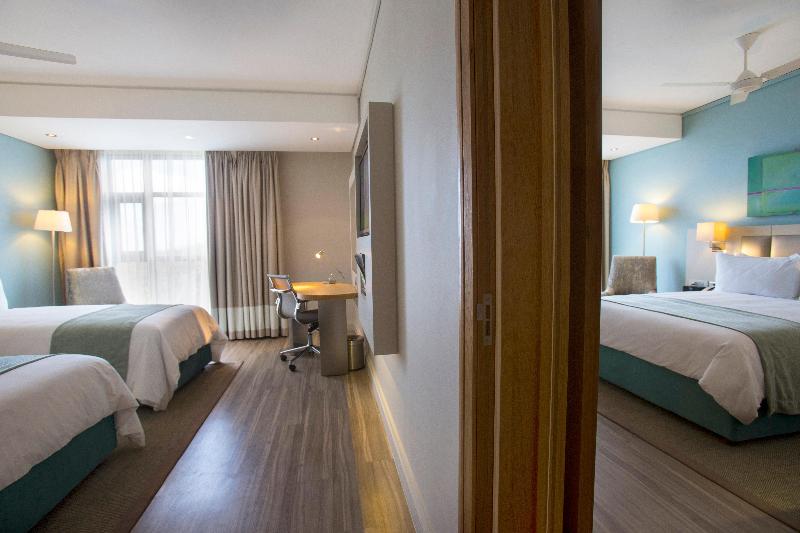 Holiday Inn Mon Tresor image