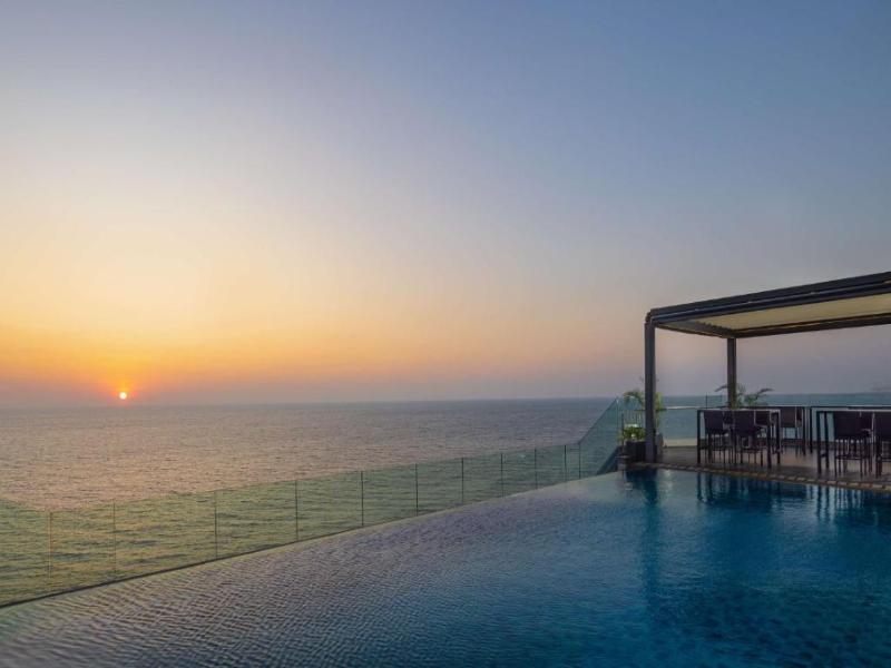 Radisson Hotel Colombo image