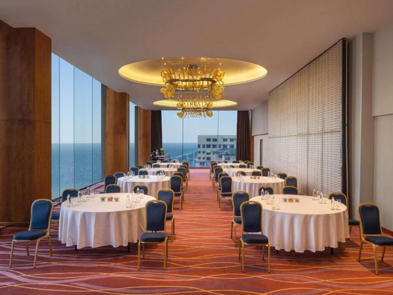 Radisson Hotel Colombo image