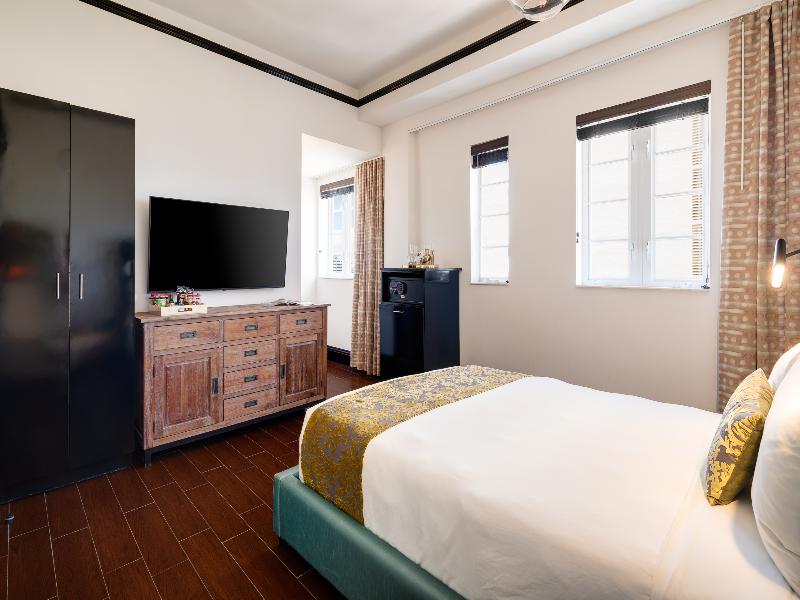 Hotel Croydon image