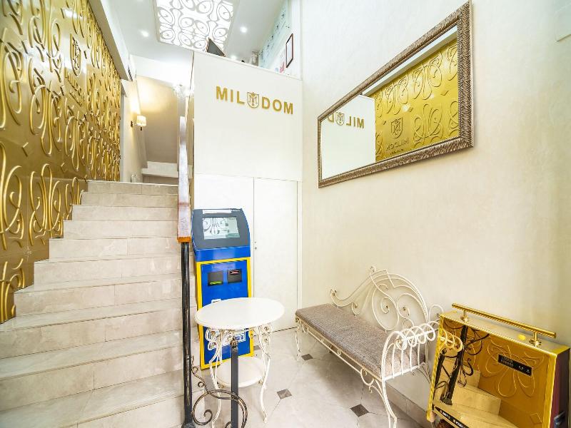 Mildom Apartments image
