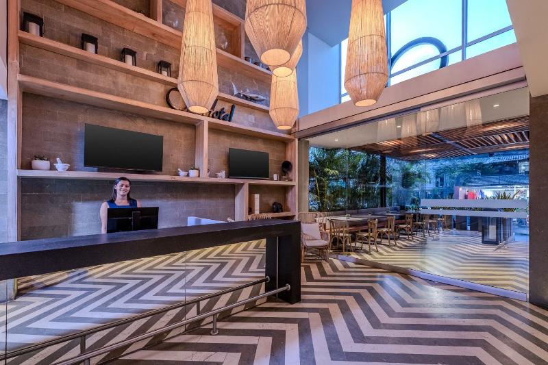 Oz Hotel image