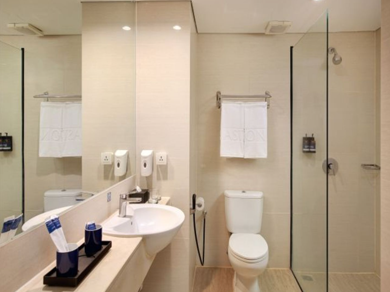 Aston Inn Pantai Losari Makassar image