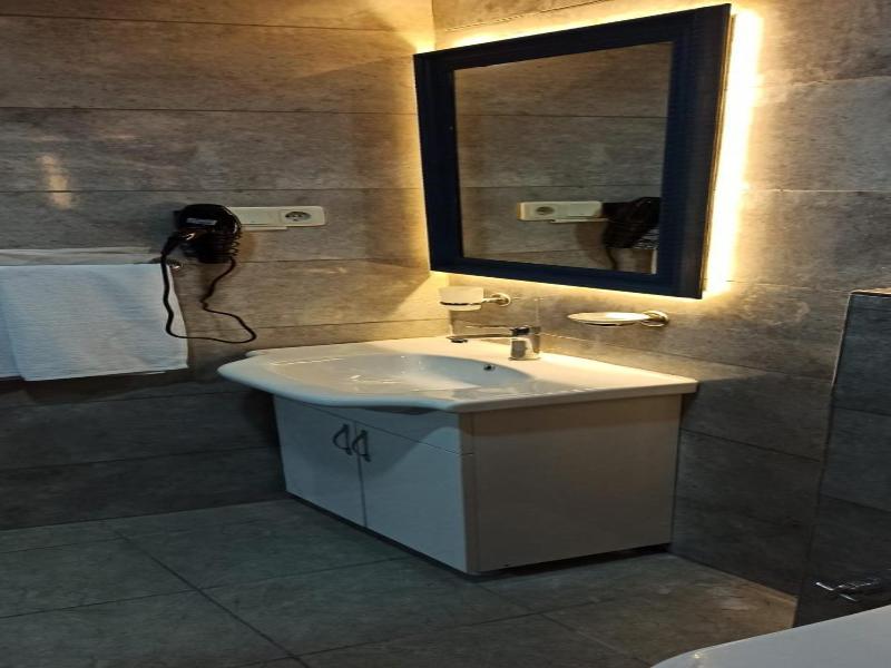 Gardan Hotel Beylikdüzü image