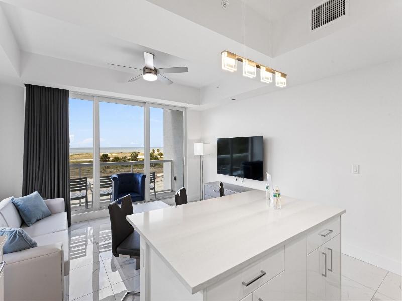 Treasure Island Ocean Club image