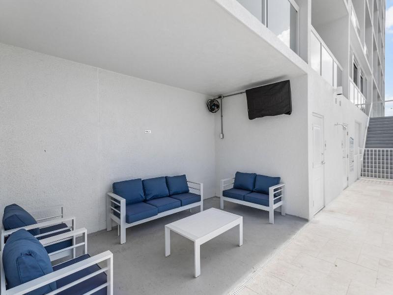 Treasure Island Ocean Club image
