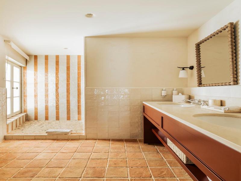 La Maison d'Uzes Relais & Chateaux image