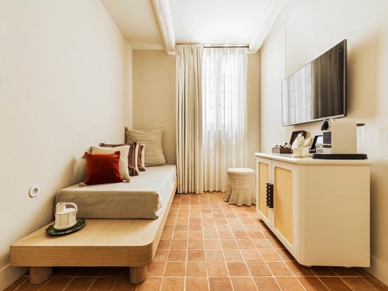 La Maison d'Uzes Relais & Chateaux image