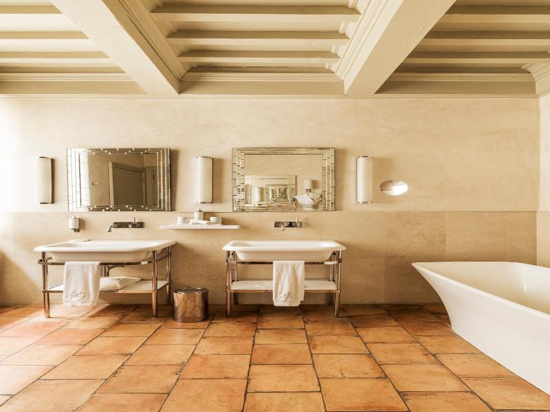 La Maison d'Uzes Relais & Chateaux image