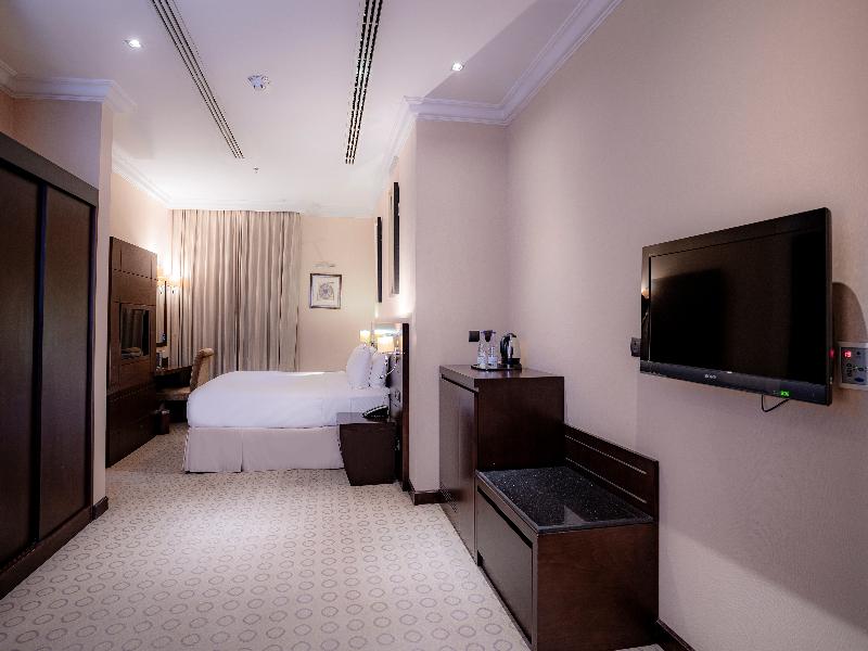 Double Tree by Hilton Dhahran image