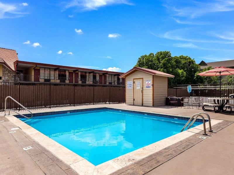 Lodge at Mill Creek Hotel