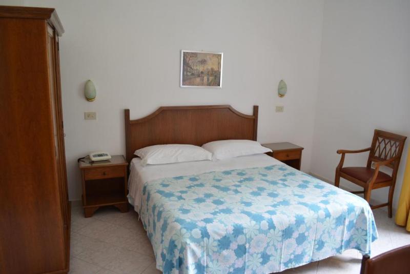 Maronti Hotel gallery photo 11