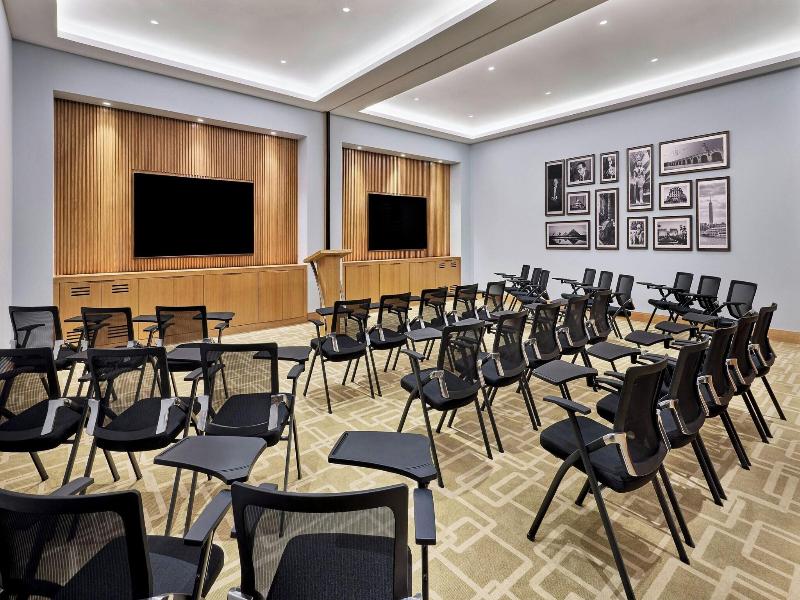Le Meridien Cairo Airport image