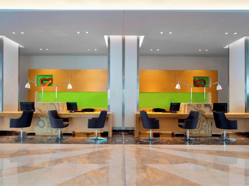 Le Meridien Cairo Airport image
