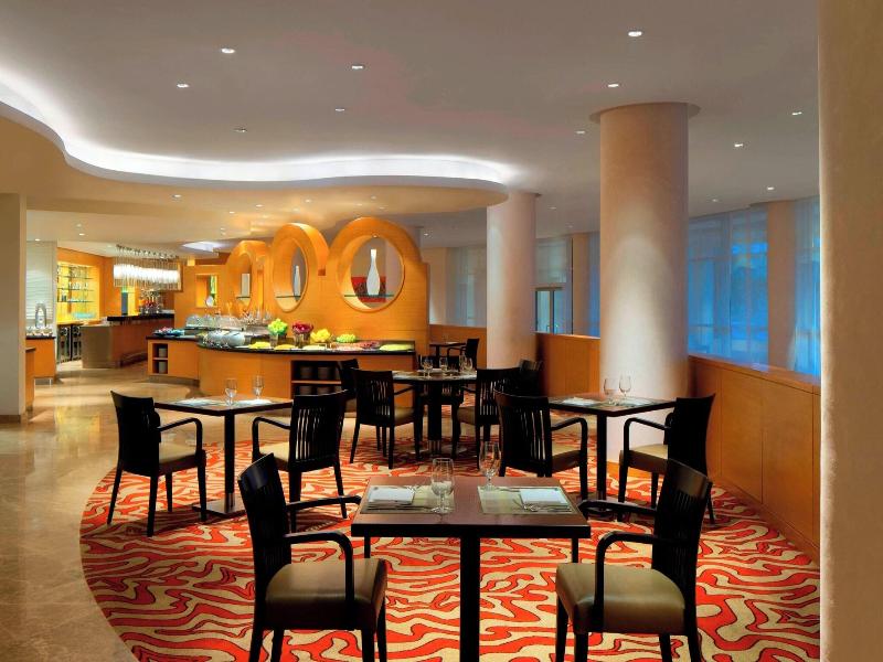 Le Meridien Cairo Airport image