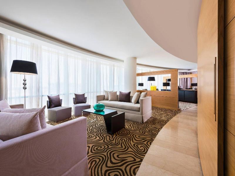 Le Meridien Cairo Airport image