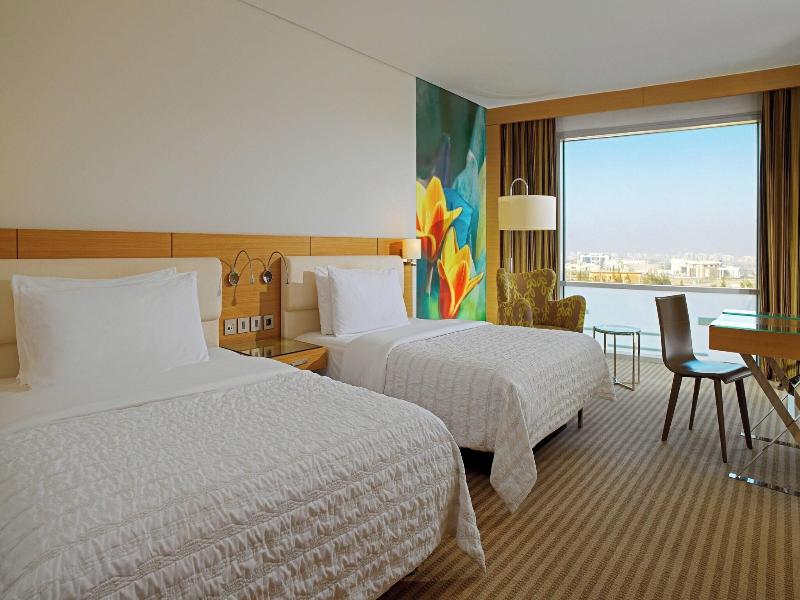 Le Meridien Cairo Airport image