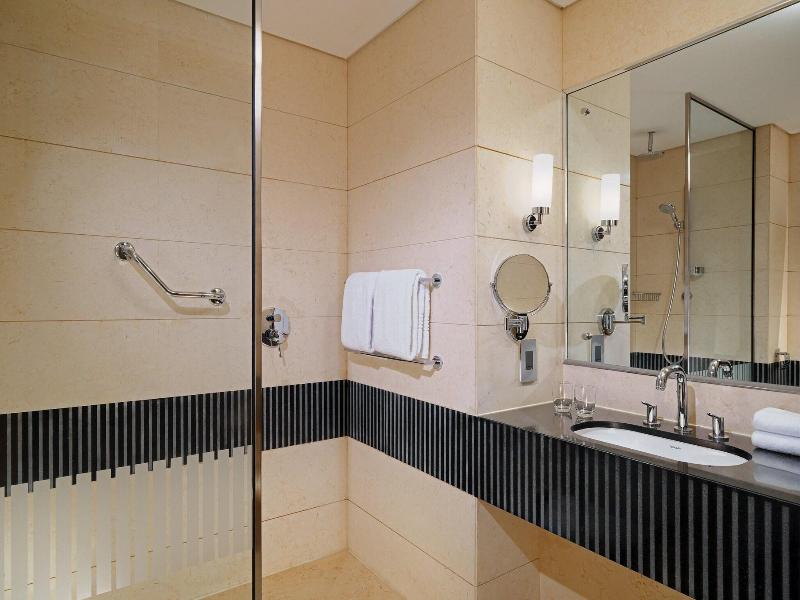 Le Meridien Cairo Airport image