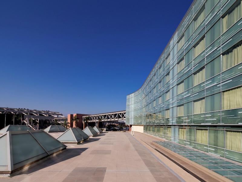 Le Meridien Cairo Airport image