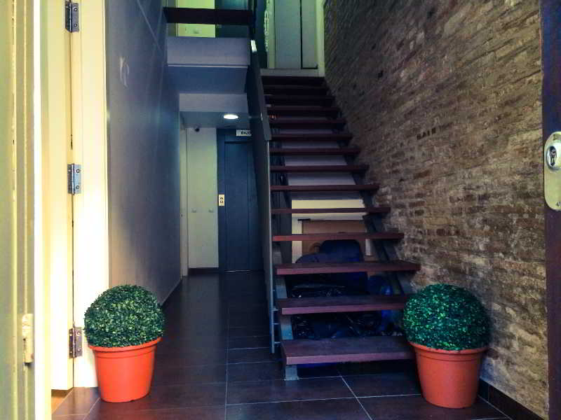 Barcelona City Apartment image