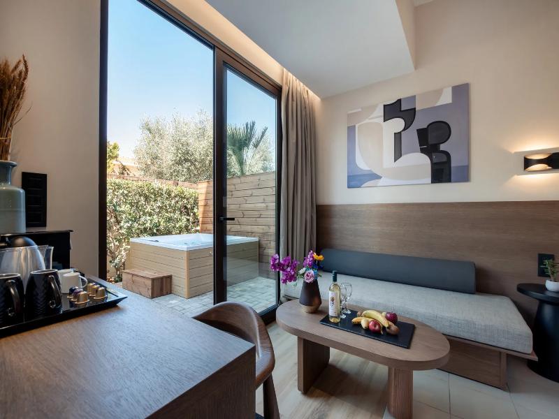Dimitra Hotel Apartments image