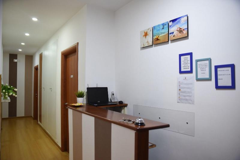 The Night Guest House Sorrento image