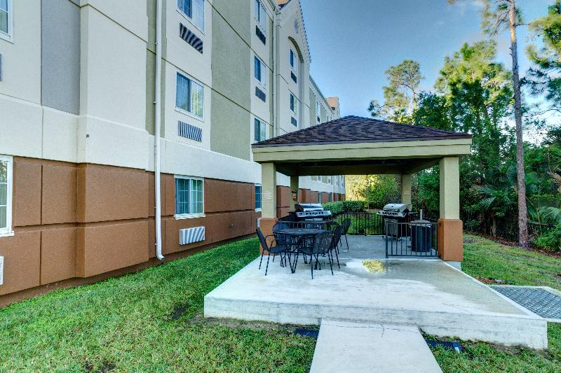 Candlewood Suites Ft Myers I-75, an IHG Hotel