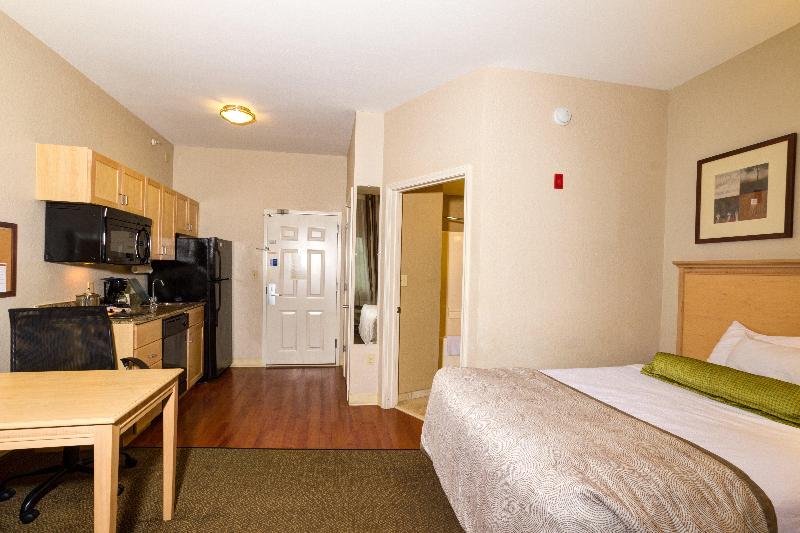 Candlewood Suites Ft Myers I-75 By IHG photo 14