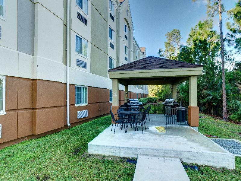 Candlewood Suites Ft Myers I-75 By IHG image