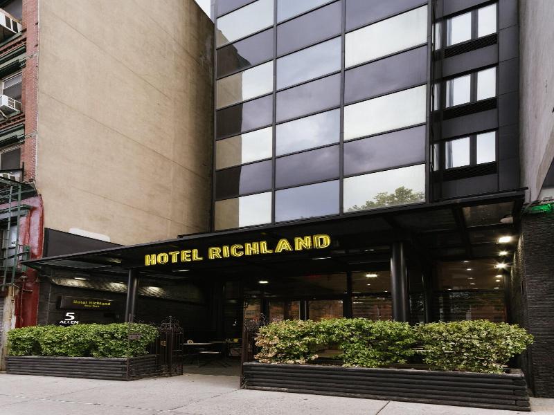 Hotel Richland LES image