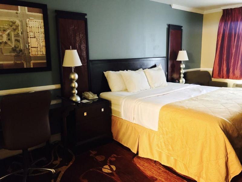 Clarion Inn Near China Lake Naval Station image
