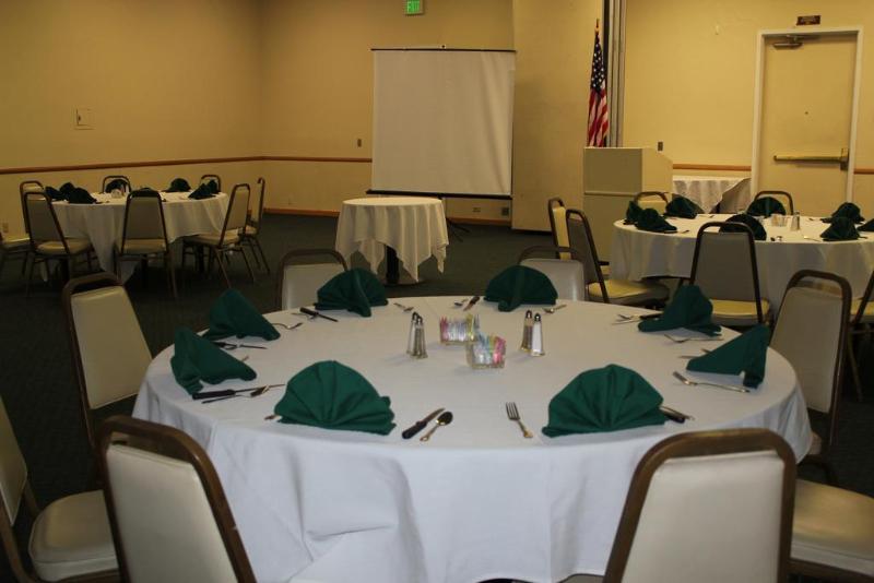 Clarion Inn Near China Lake Naval Station image