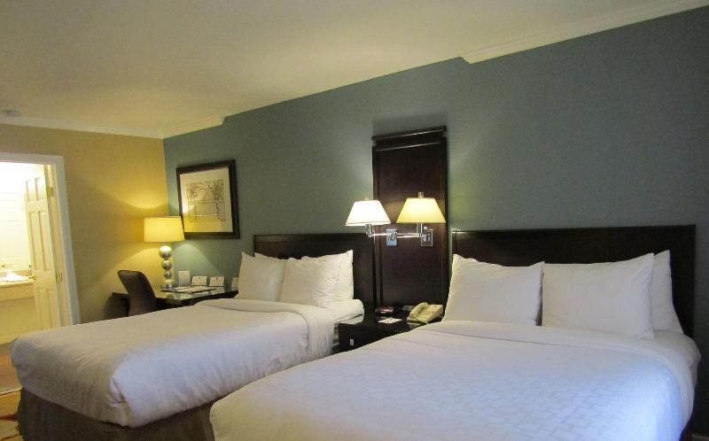Clarion Inn Near China Lake Naval Station image