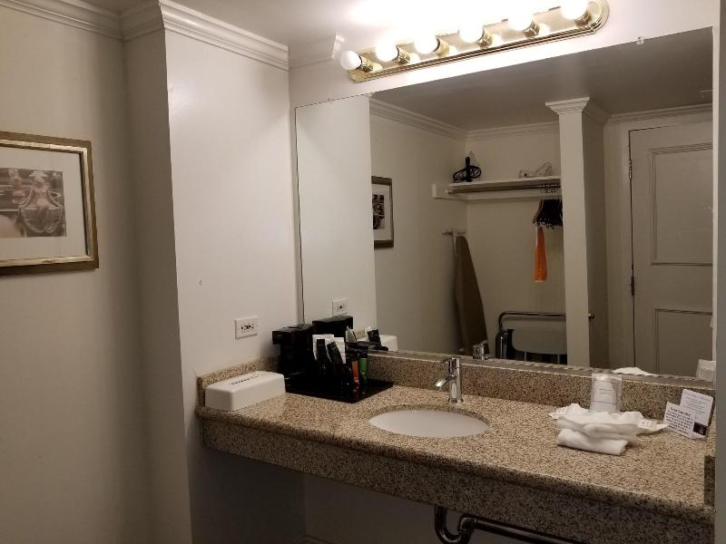 Clarion Inn Near China Lake Naval Station image