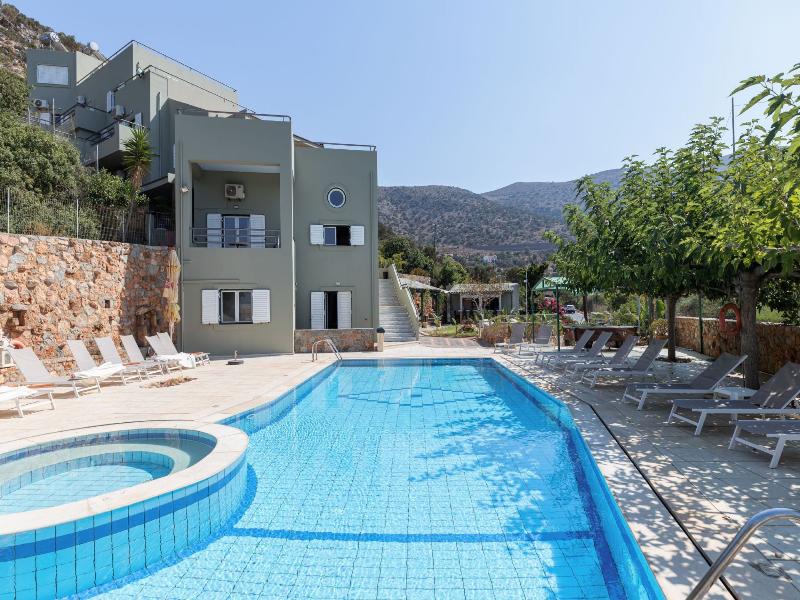  Sunny Hill – Adults only 16+