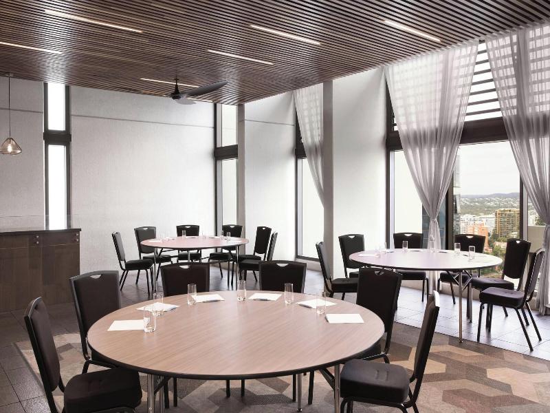 Four Points By Sheraton Brisbane image
