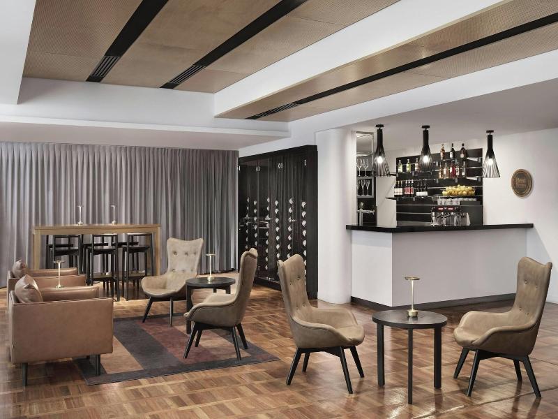 Four Points By Sheraton Brisbane image