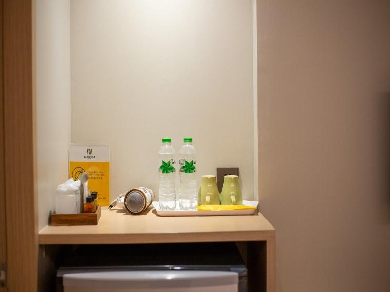Lemontea Hotel image