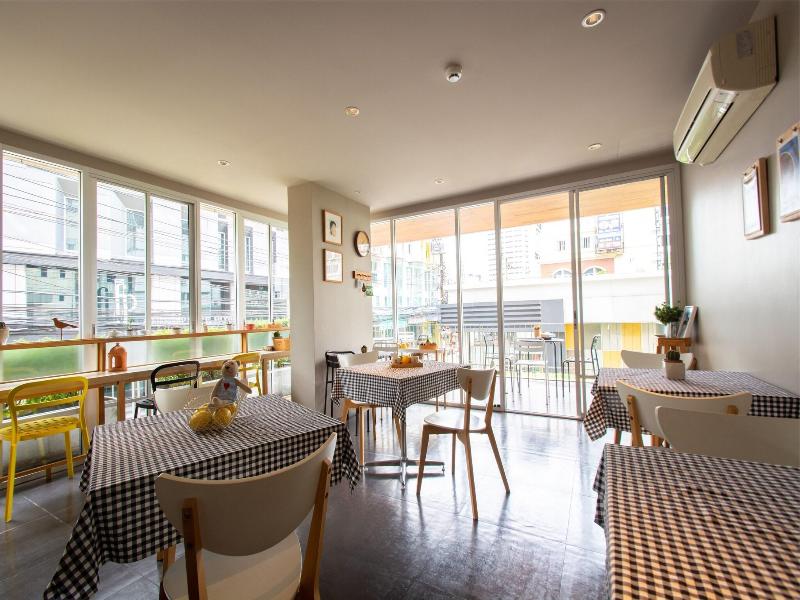 Lemontea Hotel image