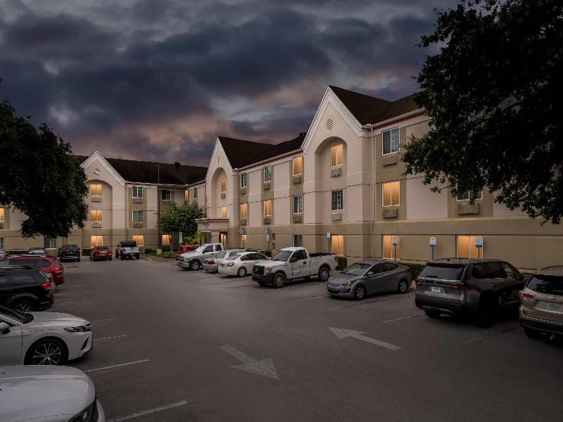 MainStay Suites Orlando Altamonte Springs image