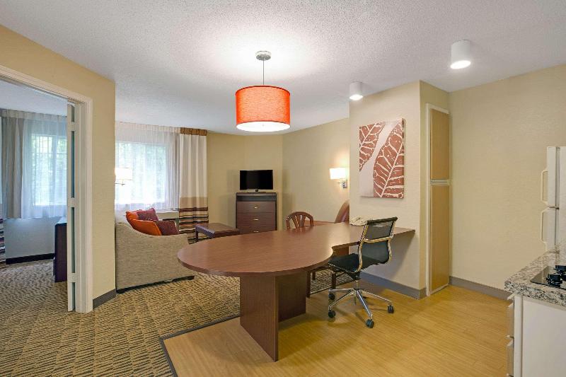 MainStay Suites Orlando Altamonte Springs image